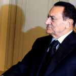 إيهود باراك يكشف عن موقف مبارك من حكم غزة عام 2008