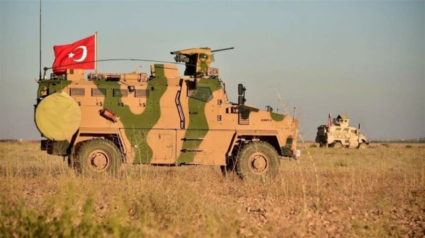 الجيش التركي يستعرض