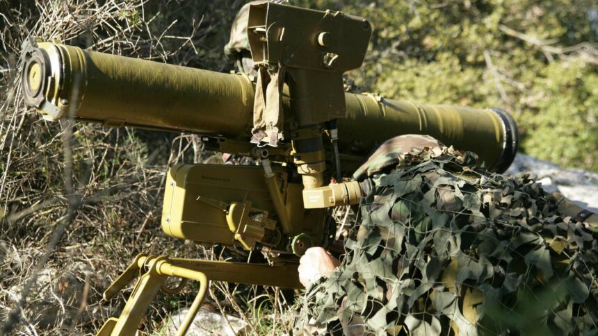 وسائل الإعلام: مقتل إسرائيلي بصاروخ مضاد للدبابات أطلق من لبنان
