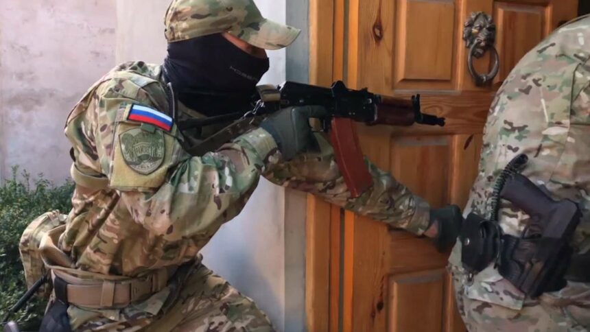 الأمن الفيدرالي الروسي يعتقل امرأة قامت بجمع معلومات عن الجيش الروسي