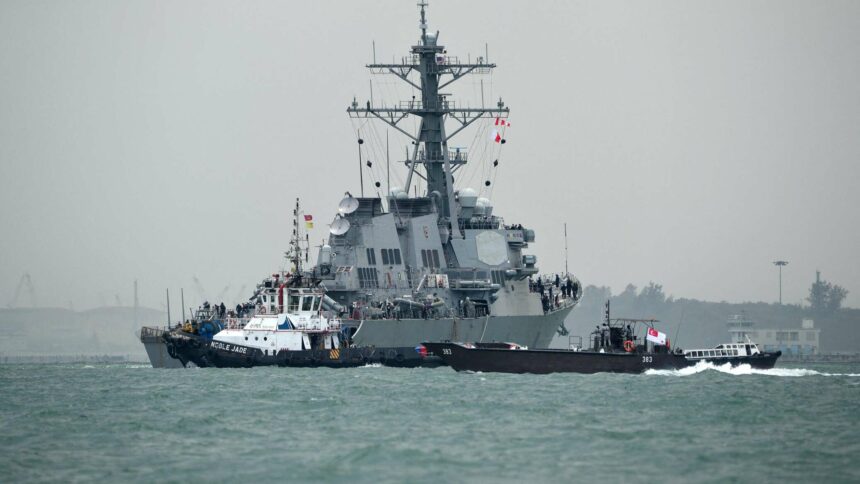 السلطات البريطانية: سفينة تجارية أمريكية أصيبت بصاروخ قرب اليمن