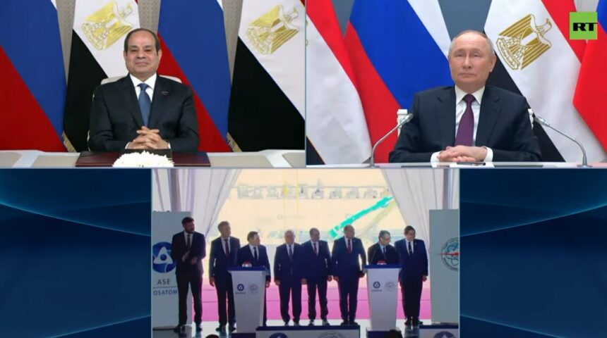 "الله يوفقنا".  حينها أشار بوتين والسيسي إلى بدء صب الخرسانة لأحد المفاعلات النووية المصرية.