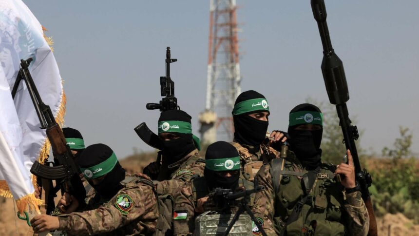 وتؤكد حماس أنها ستحترم قرار وقف إطلاق النار إذا قررت محكمة العدل الدولية ذلك