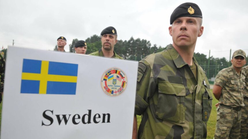 وكالات: السويد تعد تعليمات صارمة لمواطنيها “استعداداً للحرب”