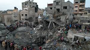 6 شهداء في قصف إسرائيلي لمنزلين في وسط قطاع غزة