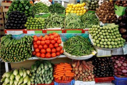 أسعار الخضروات والفاكهة اليوم الاثنين في سوق العبور