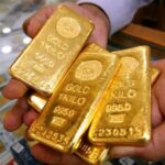 أسعار الذهب عالميًا قرب أدنى مستوياته في شهرين