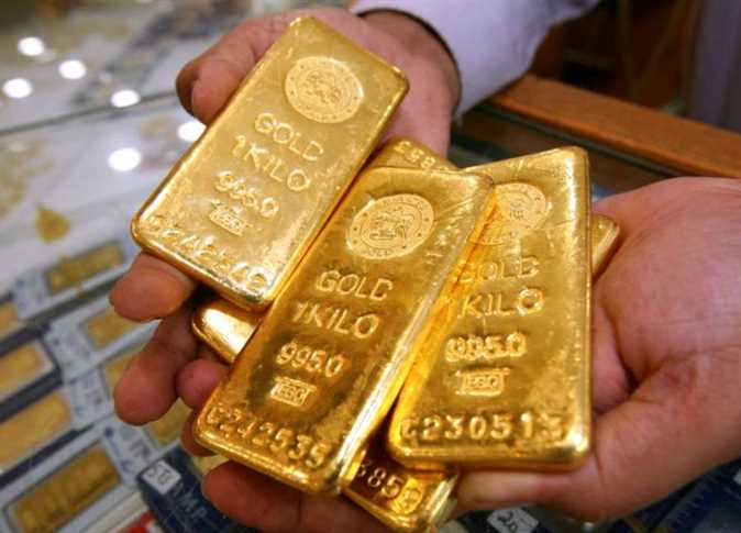 أسعار الذهب عالميًا قرب أدنى مستوياته في شهرين