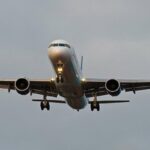 شركة طيران أوروبية تبدأ بفرض تدابير تتعلق بقياس وزن الركاب قبل الإقلاع