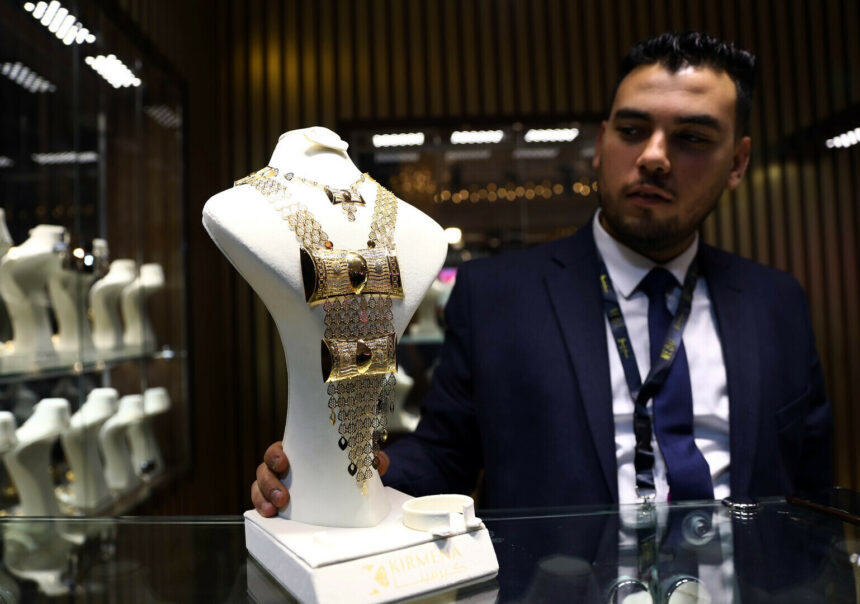 لماذا توقف تسعير الذهب في مصر؟