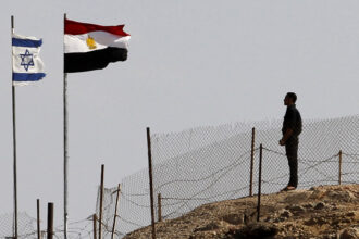 مسؤول مصري يحذر مجلس الحرب الإسرائيلي: