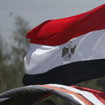مصر.. قرار بتسريح عدد كبير من العمال ومسؤول يكشف الأسباب