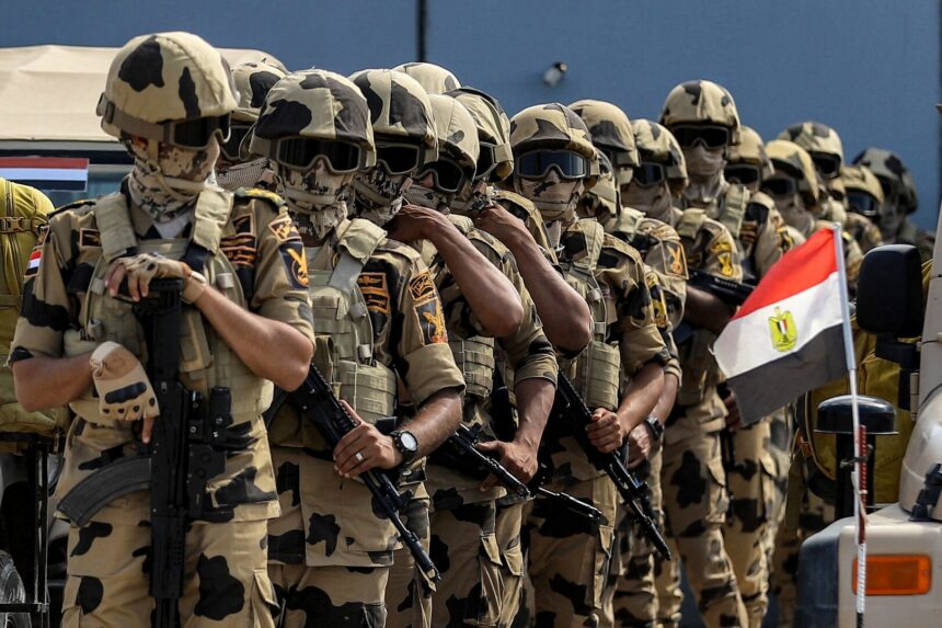 وزير النقل المصري عن حفر 5 أنفاق في سيناء: ساعة واحدة والجيش يكون هناك