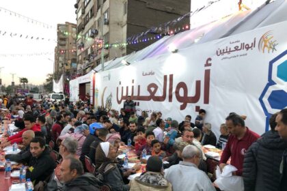 مؤسسة أبوالعينين تقيم أكبر مائدة رمضانية بالجيزة.. تحت مظلة التحالف الوطني