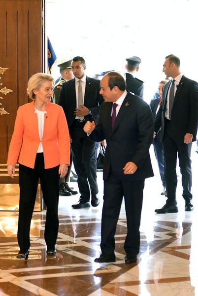 الرئيس السيسي يبحث مع رئيسة المفوضية الأوروبية عددا من ملفات التعاون الثنائي - بوابة البلد
