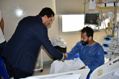 وزير الرياضة يطمئن على الحالة الصحية لـ أحمد رفعت