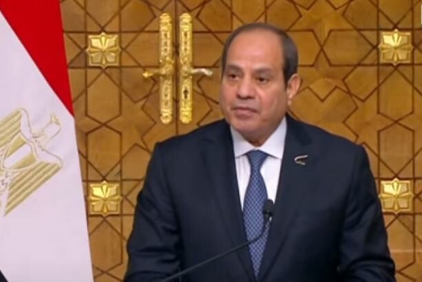 أحمد موسى بعد القمة المصرية الأوروبية: الرئيس السيسي بيشتغل بقوة ومبيتكلمش كتير