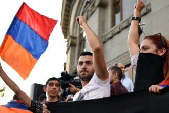 الممثل التركي الخاص لتسوية العلاقات مع أرمينيا لـ"سبوتنيك": قررنا عقد اجتماع لتطبيع العلاقات