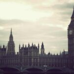 130 برلمانيا بريطانيا يطالبون بحظر الحرس الثوري الإيراني