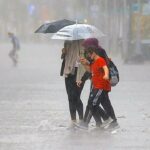 الأرصاد تحذر من 3 ظواهر جوية تضرب البلاد حتى الأحد.. أمطار رعدية والعظمى 37
