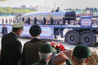 العرض العسكري الإيراني