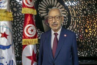 ابنة الغنوشي: والدي رفض الخضوع لطغيان قيس سعيد في تونس