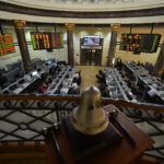 البورصة المصرية تفقد 10 مليارات جنيه بختام جلسة منتصف الأسبوع