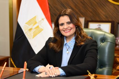 السفيرة سها جندي تستمع إلى مقترحات بعض أعضاء الجالية المصرية بنيويورك