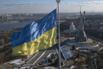 خبير لـ"سبوتنيك": الغرب لا يريد السلام لأوكرانيا هدفه "تقسيم" روسيا