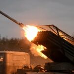 راجمة "غراد" الروسية تدمر مركز قيادة للقوات الأوكرانية في تشاسوف يار