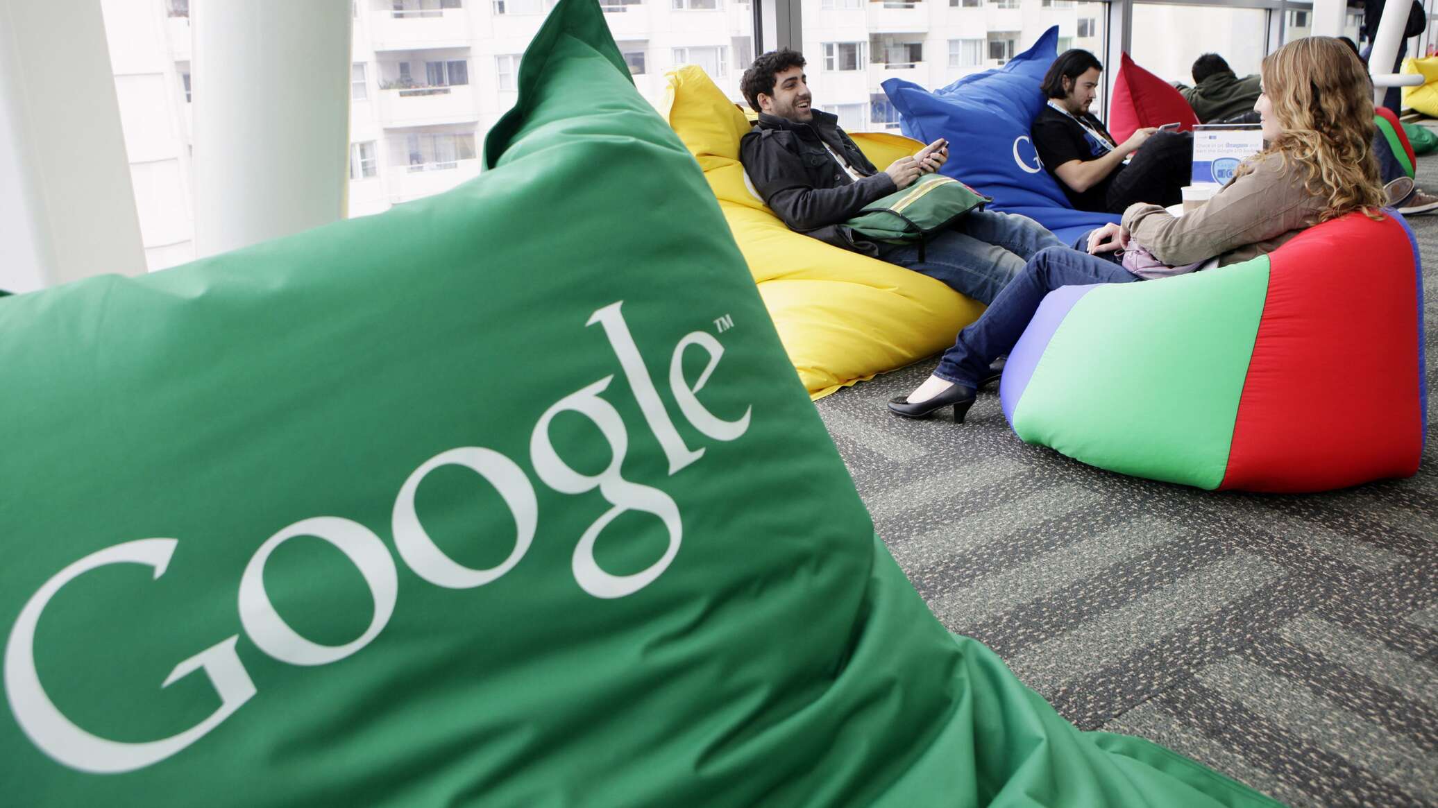 "غوغل" تطرد موظفين طالبوا بقطع علاقة الشركة مع إسرائيل