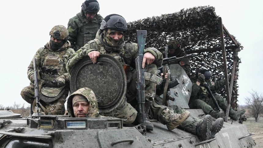 مصدر: القوات الروسية تدمر مقرا أوكرانيا متخفيا في غابات خاركوف