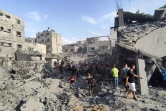 مصدر مصري رفيع المستوى يكشف عن اتصالات مع كافة الأطراف لوقف إطلاق النار بغزة