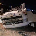 مصرع شخص وإصابة 13 آحرين انقلاب ميكروباص على الطريق الصحراوي الشرقي بالصف