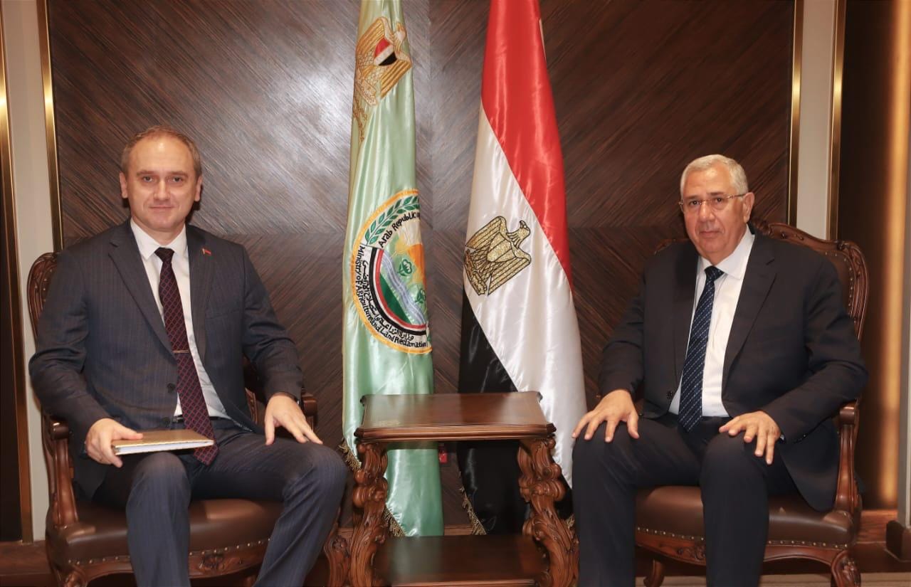 وزير الزراعة يتابع مع سفير بيلاروسيا بالقاهرة ملفات التعاون بين البلدين