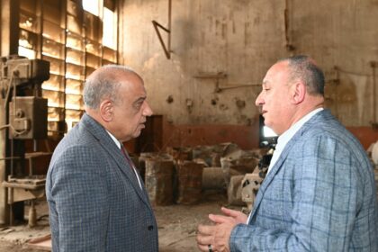 وزير قطاع الأعمال يتفقد أعمال تطوير شركة النصر لصناعة المواسير