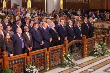 حضور وزير شؤون المجالس النيابية لقداس عيد القيامة المجيد - بوابة البلد