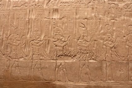 عالم المصريات الشهير يكشف عن عدم نجاحه في اكتشاف موقع مقبرة الملكة كليوباترا بمدينة الإسكندرية - بوابة البلد
