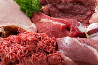 قبل عيد الأضحى.. تطورات أسعار اللحوم اليوم الأحد في الأسواق - بوابة البلد