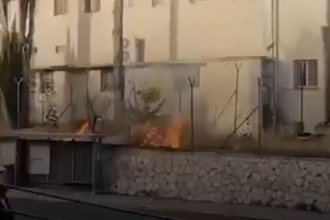الأونروا تُغلق مقرها في القدس بعد أعمال إضرام النار من قِبل المستوطنين - بوابة البلد