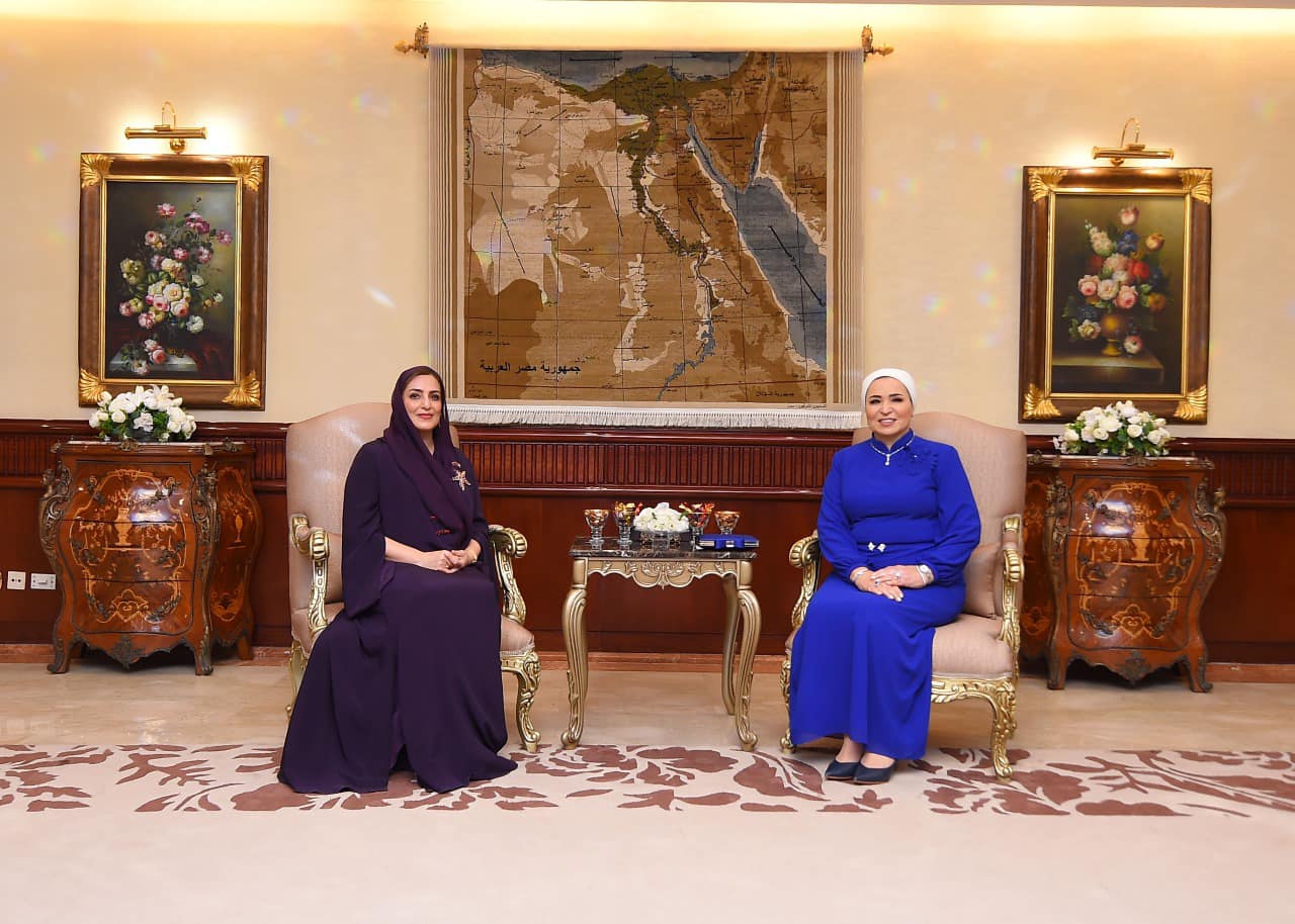 استقبلت السيدة انتصار السيسي سيدة عمان الأولى بترحيب حار: "زيارة غالية وخطوة عزيزة" - بوابة البلد