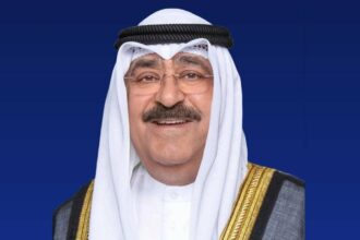 أمير الكويت يعلن حل مجلس الأمة ووقف بعض مواد الدستور
