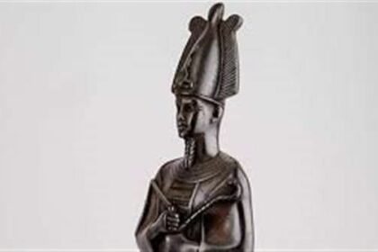 تأجيل أولى جلسات محاكمة المتهمين باختلاس تمثال أوزوريس من المتحف المصرى الكبير لـ6 يوليو