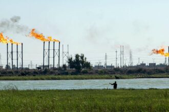 وزير النفط العراقي: لن نوافق على تجديد تخفيضات إنتاج النفط في اجتماع أوبك+ المقبل